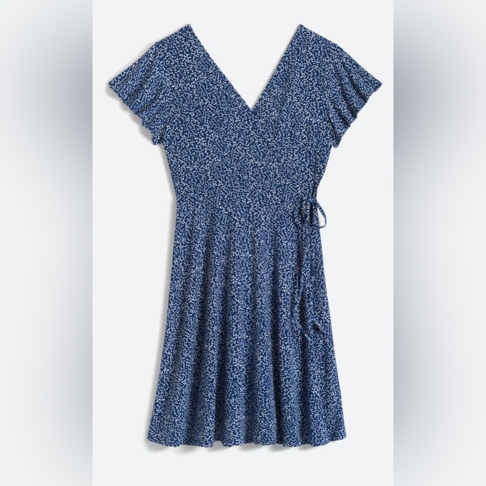 NWT faux wrap dress with flutter sleeve